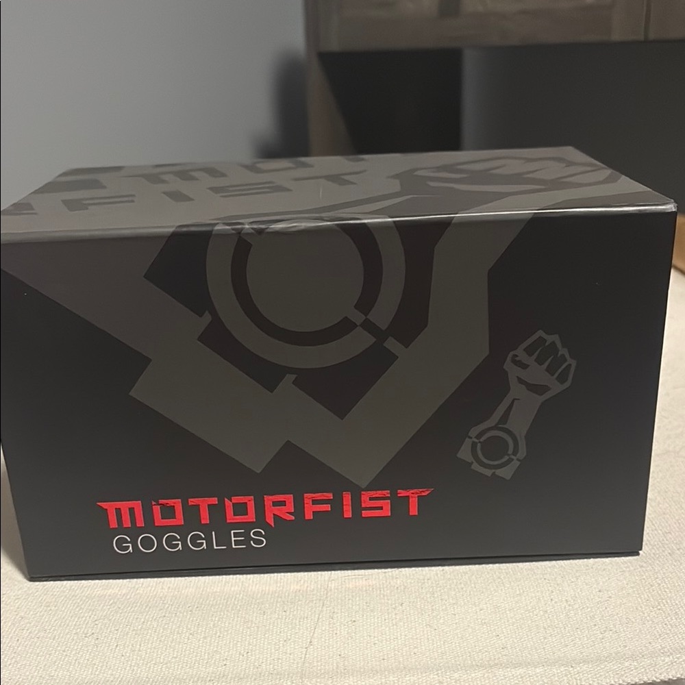 Motorfist Goggles - Black and Red